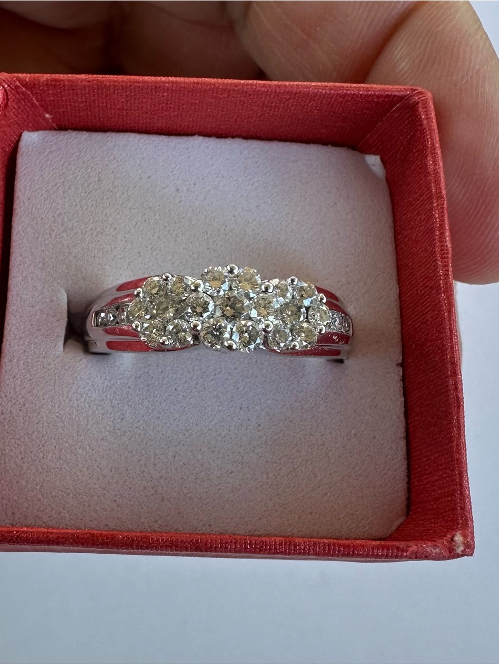 14K White Gold And Diamond Ring